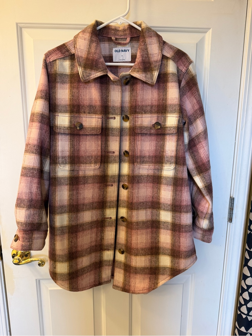 🩷 Old Navy Rose and Cream Plaid Jacket. So pretty! Size Small.